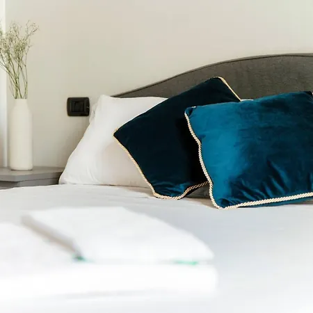 Shades Of - Blue Apartament Como