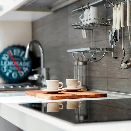 Shades Of - Blue 科莫